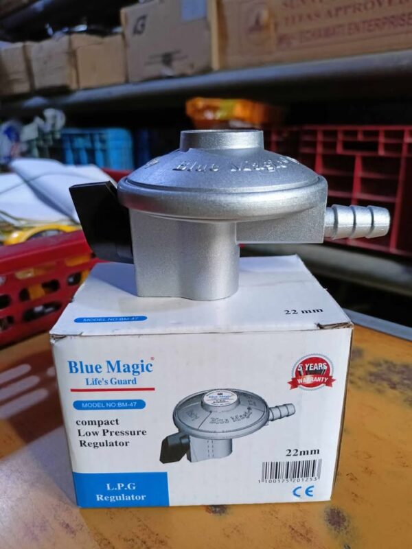 Blue Magic LPG Regulator Italy 47 Silver